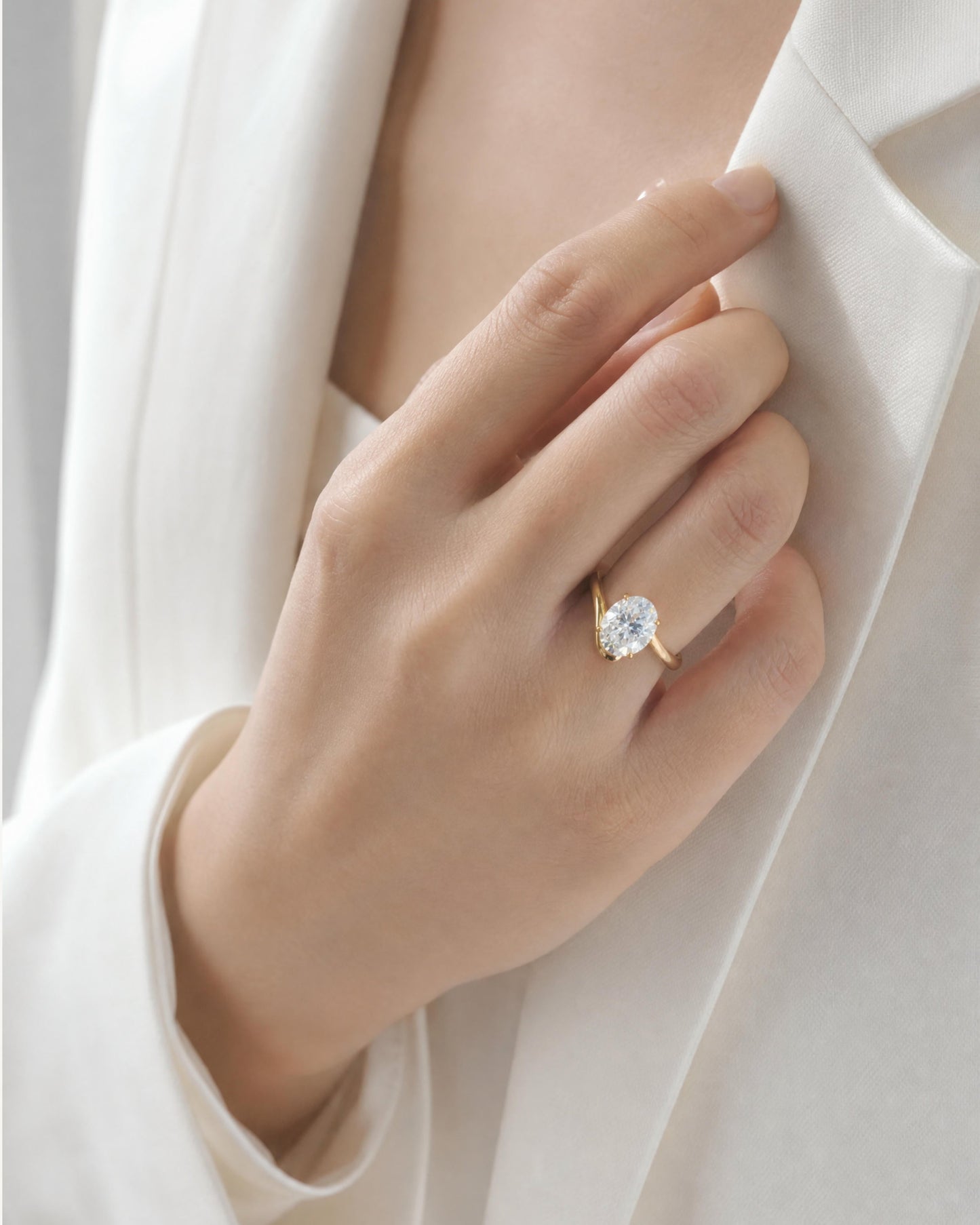 Elan Oval Bypass Ring