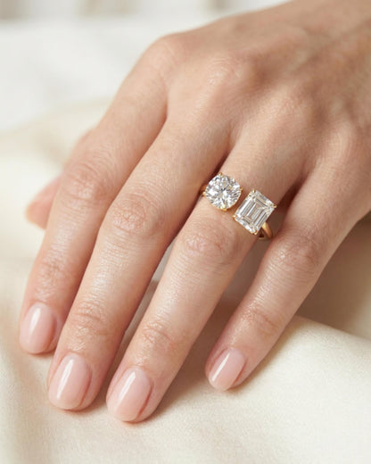 Éloise Emerald & Cushion Toi et Moi Ring