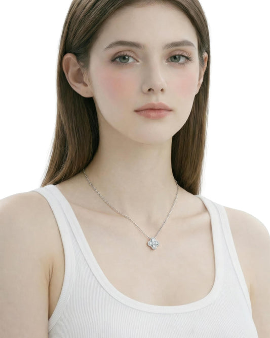 Collar Trébol de Cristal