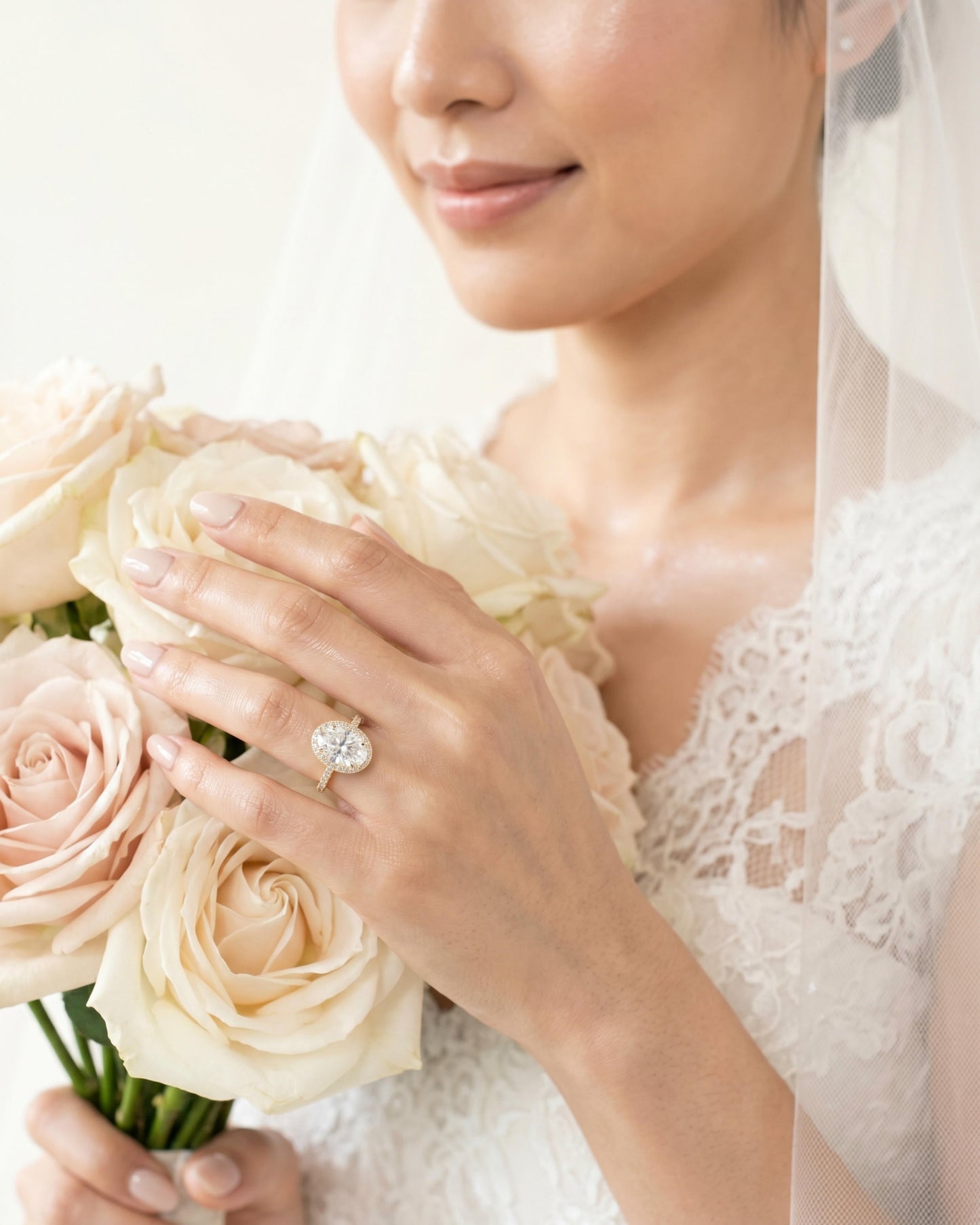 Sera Halo Oval Pavé Ring