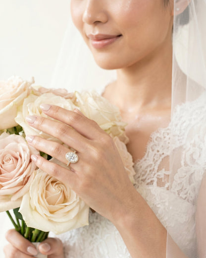 Sera Halo Oval Pavé Ring