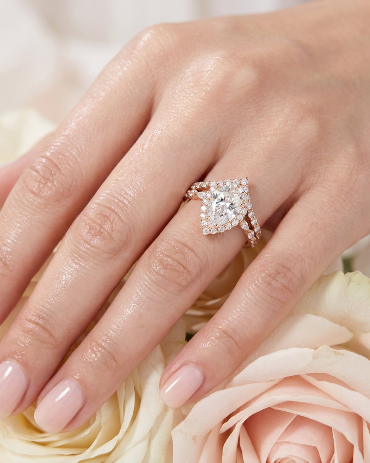 Sera Pear Halo Contour Ring Stack