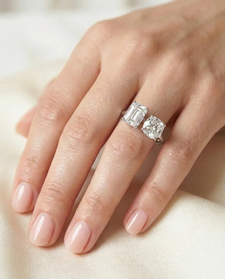 Éloise Emerald & Cushion Toi et Moi Ring