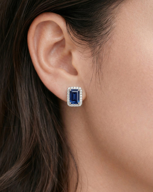 Aretes Regal tipo halo con corte esmeralda