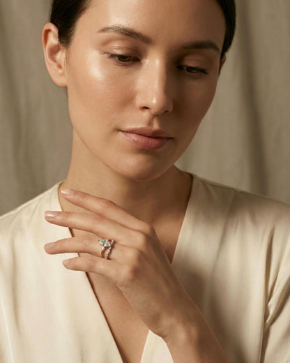 Lune Marquise Three-Stone Bridal Ring Set