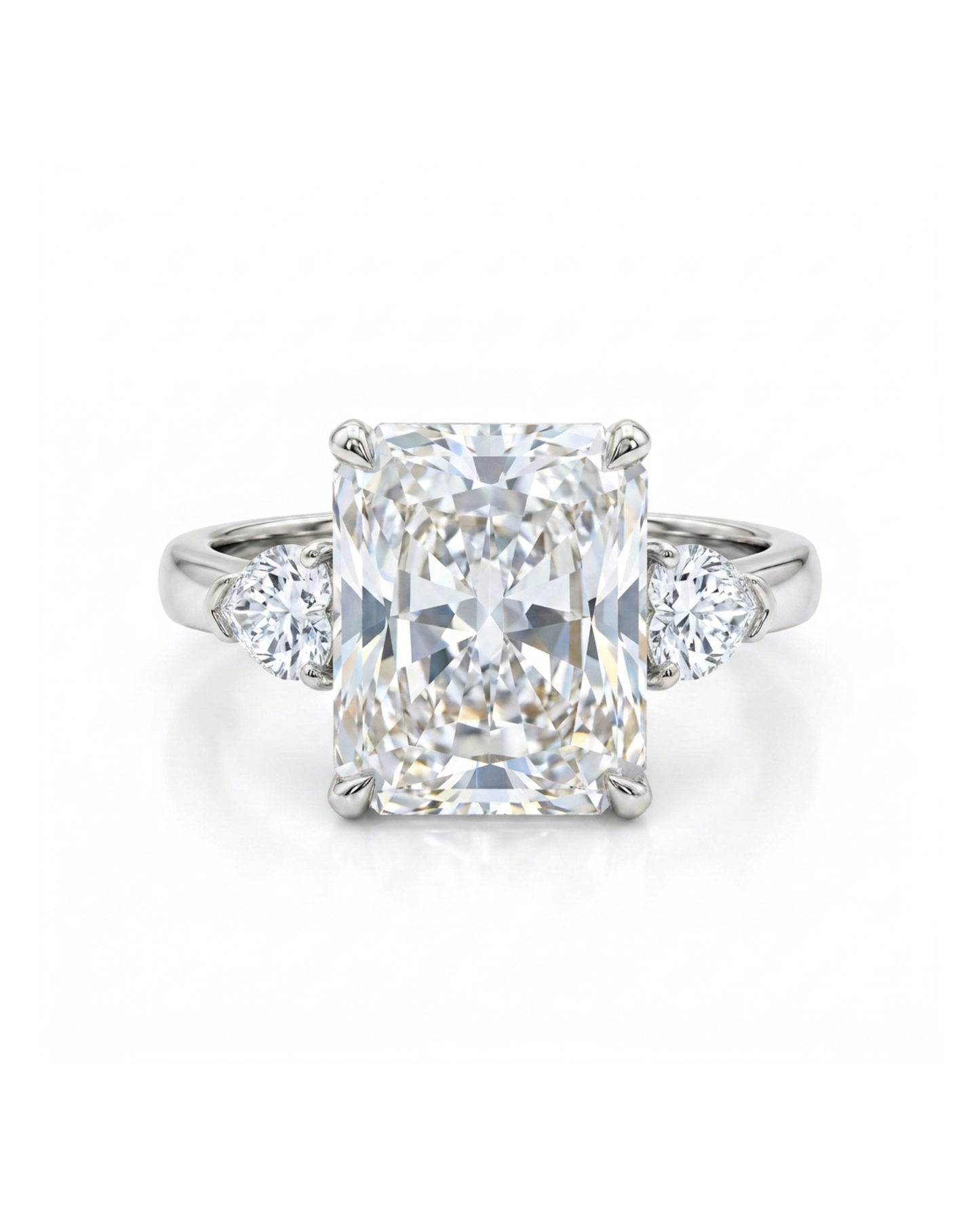 Amour Radiant Three-Stone Ring