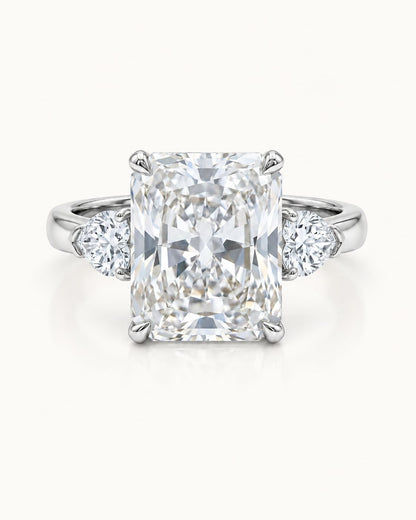 Amour Radiant Three-Stone Ring